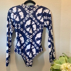Surfing / Wake Boarding Long Sleeve Suit Size L